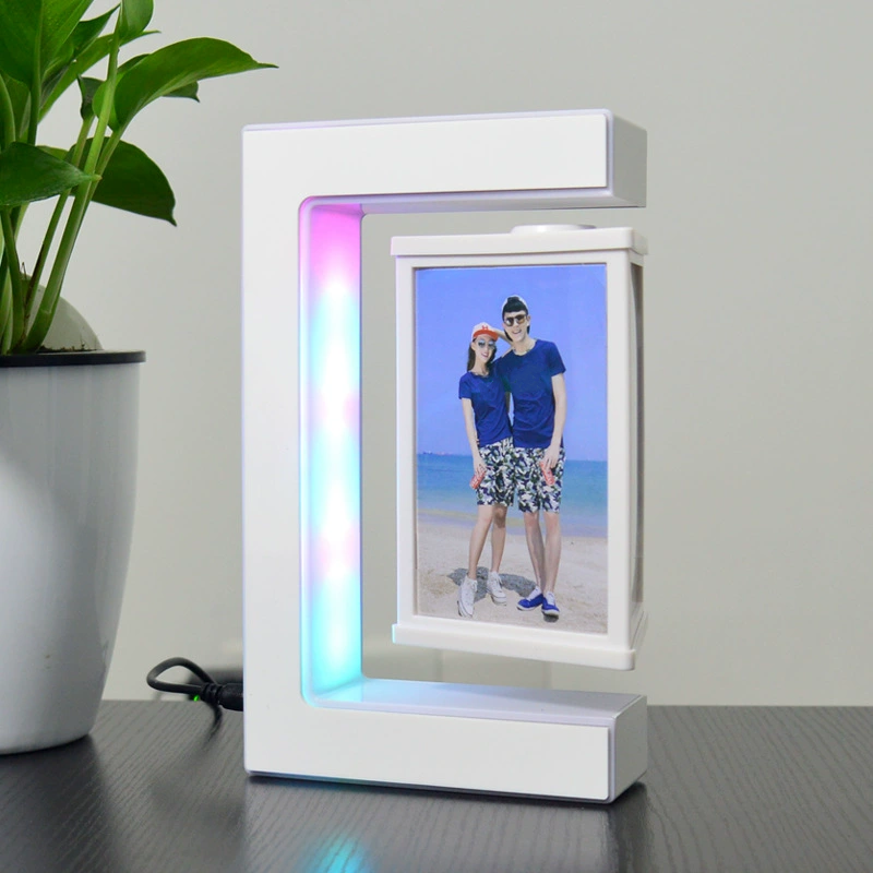 Magnetic Hanging Photo Frame