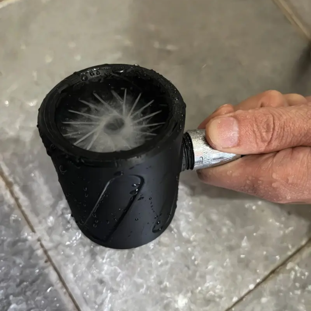 Men's shower head