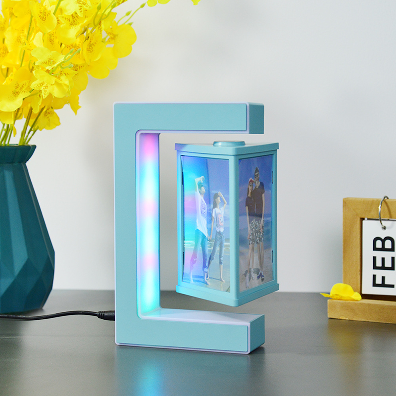 Magnetic Hanging Photo Frame