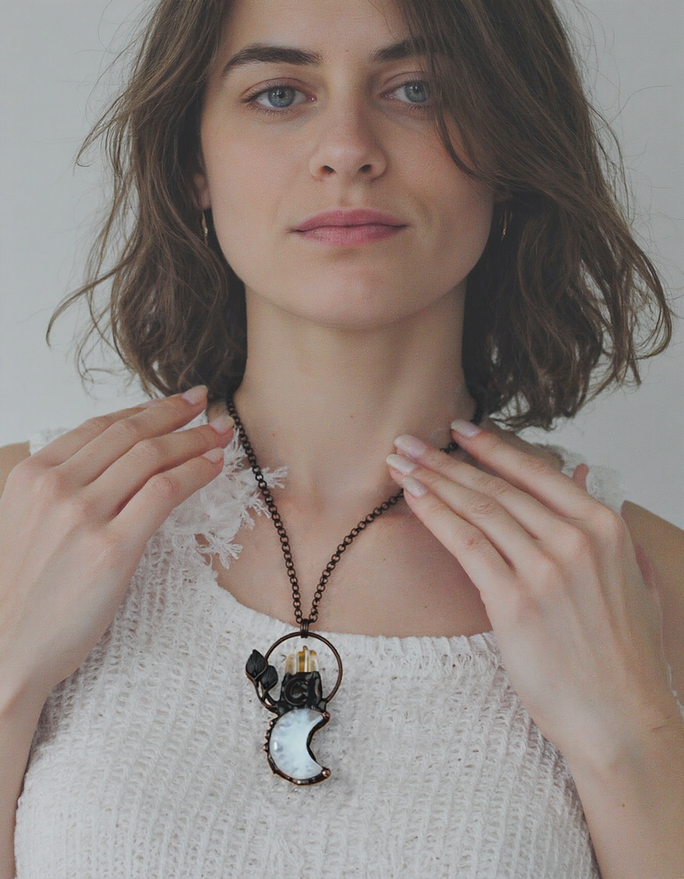 Gottess NewMoon Guardian Pendant-futurecuex
