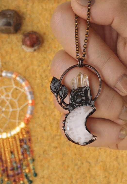 Gottess NewMoon Guardian Pendant-futurecuex