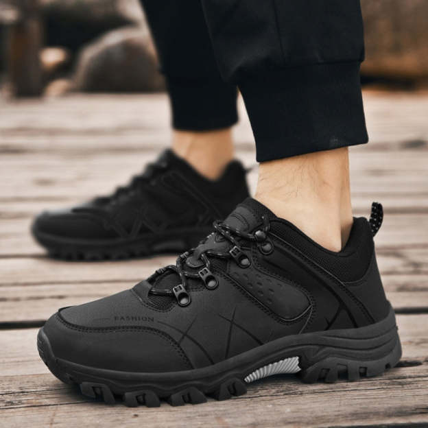 Latest Men's Genuine Leather Non-Slip Waterproof Outdoor Hiking Shoes