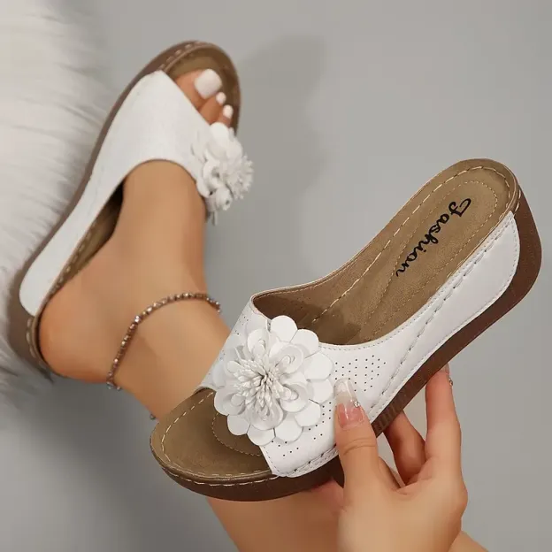 🔥Last Day Promotion 50% OFF - Women's Floral Decor Comfort Wedge  Sandals