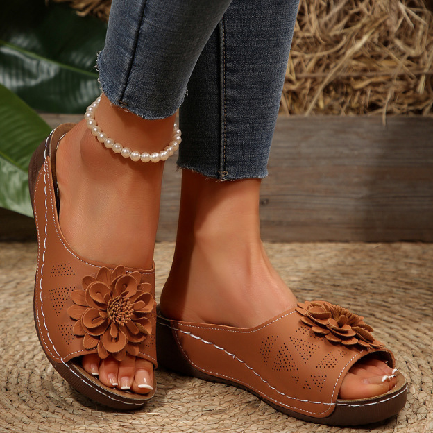 🔥Last Day Promotion 50% OFF - Women's Floral Decor Comfort Wedge  Sandals