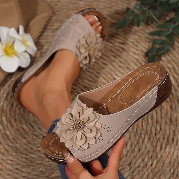 🔥Last Day Promotion 50% OFF - Women's Floral Decor Comfort Wedge  Sandals