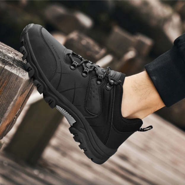 Latest Men's Genuine Leather Non-Slip Waterproof Outdoor Hiking Shoes