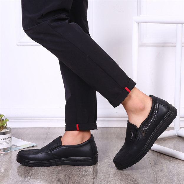 (⏰Last day 40% OFF🔥)Men's Genuine Leather Breathable Lightweight  Slip-On Orthopedic Walking Shoes