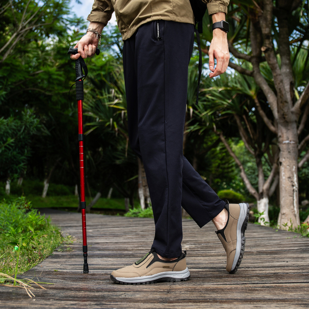 2025 Men's Lightweight Extra Wide Width Orthopedic Hands-Free Foot Pain Relief Slip-on Shoes