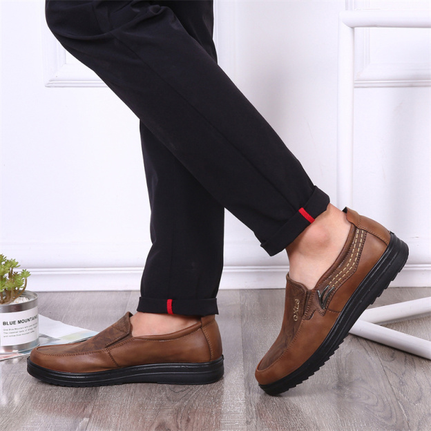 (⏰Last day 40% OFF🔥)Men's Genuine Leather Breathable Lightweight  Slip-On Orthopedic Walking Shoes