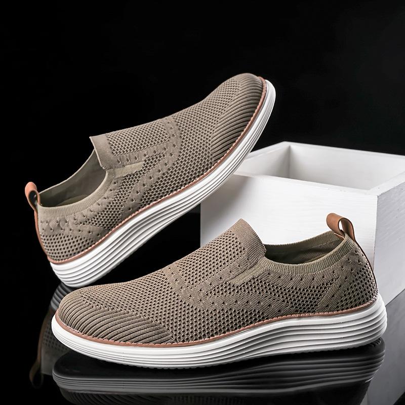 New slip on lightweight fly-knit casual sneakers