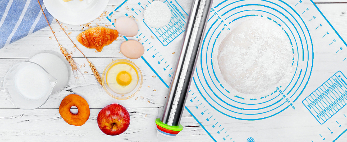 Rolling Pin with Blue Mat