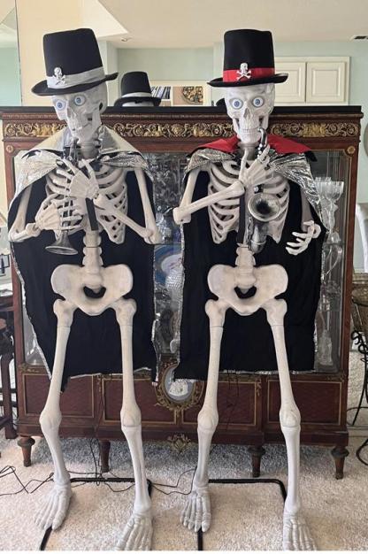 Musical Halloween Skeletons, Set of 2