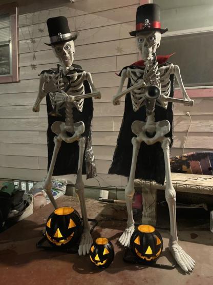Musical Halloween Skeletons, Set of 2