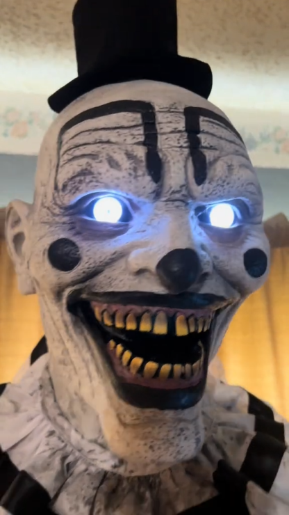 12-ft Lighted Animatronic clown