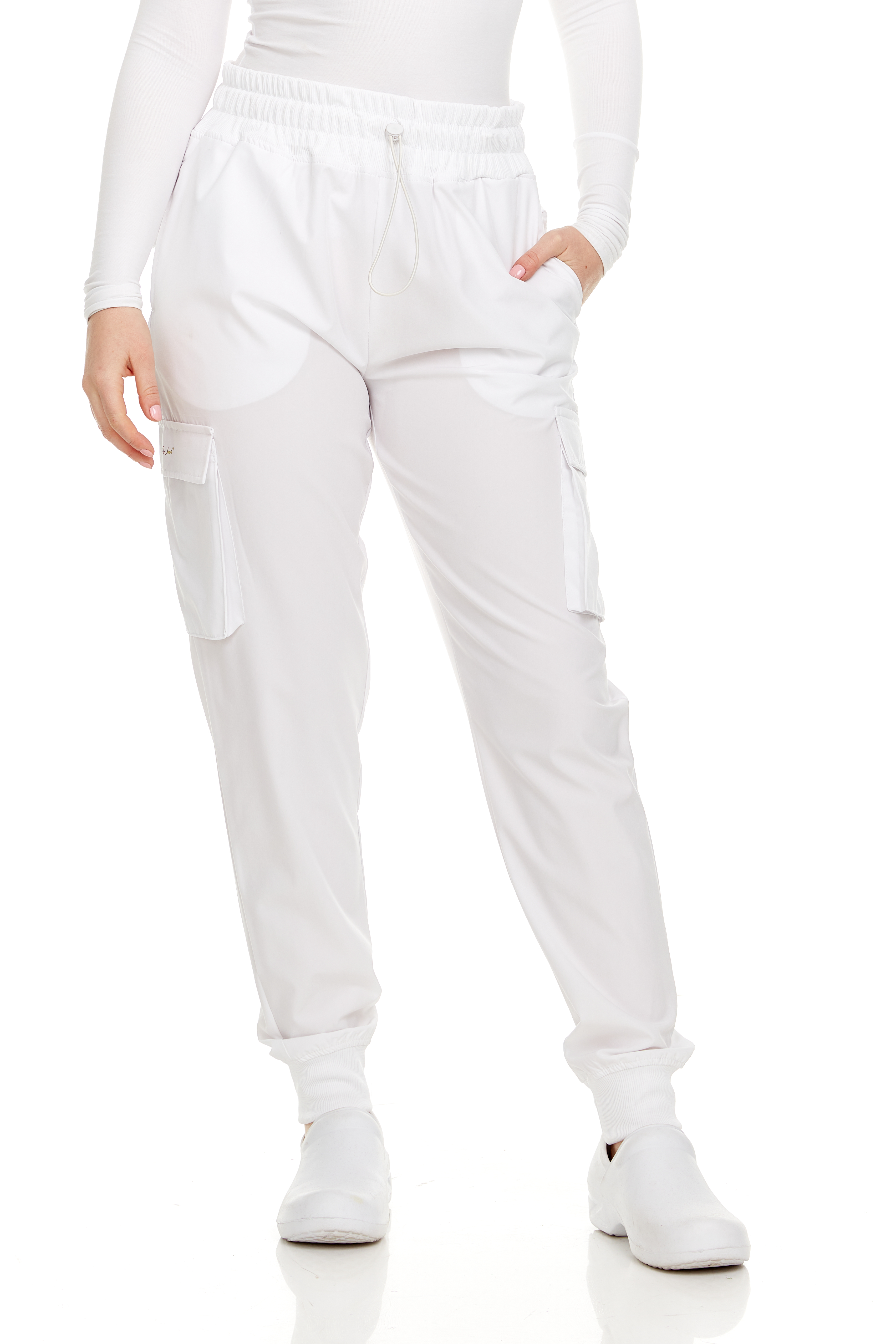 HEAL+WEAR Women's Cargo Scrub Jogger Pants – 4-Way Stretch, Elastic Waist, Multiple Utility Pockets, Wrinkle-Resistant, Workwear for Nurses & Healthcare Professionals DDP009
