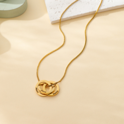 Costom Interlocking Rings Engraved Name Necklace