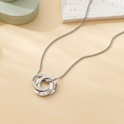 Costom Interlocking Rings Engraved Name Necklace