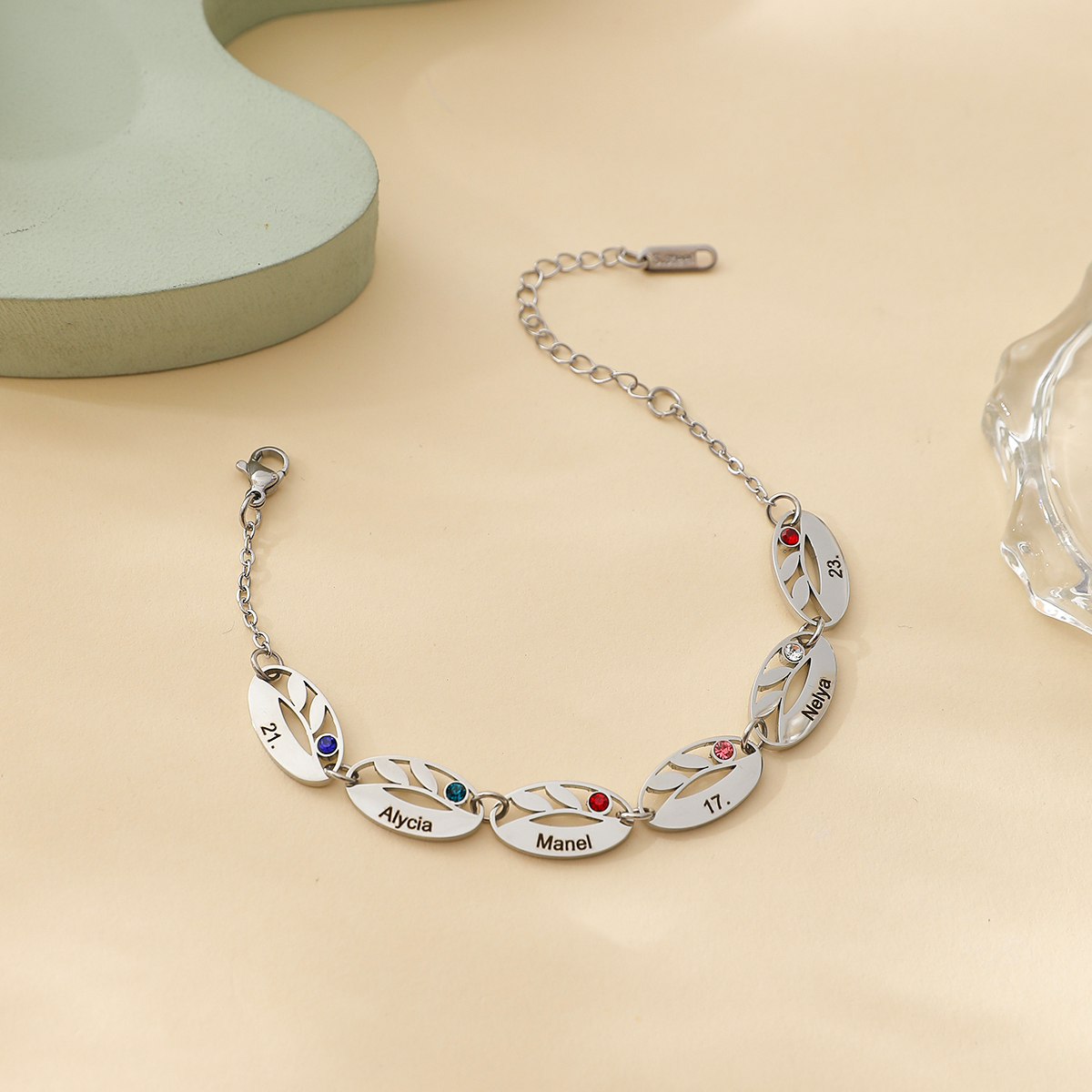 Custom Name Bracelet with brithstone in the Shape of Leaf Veins