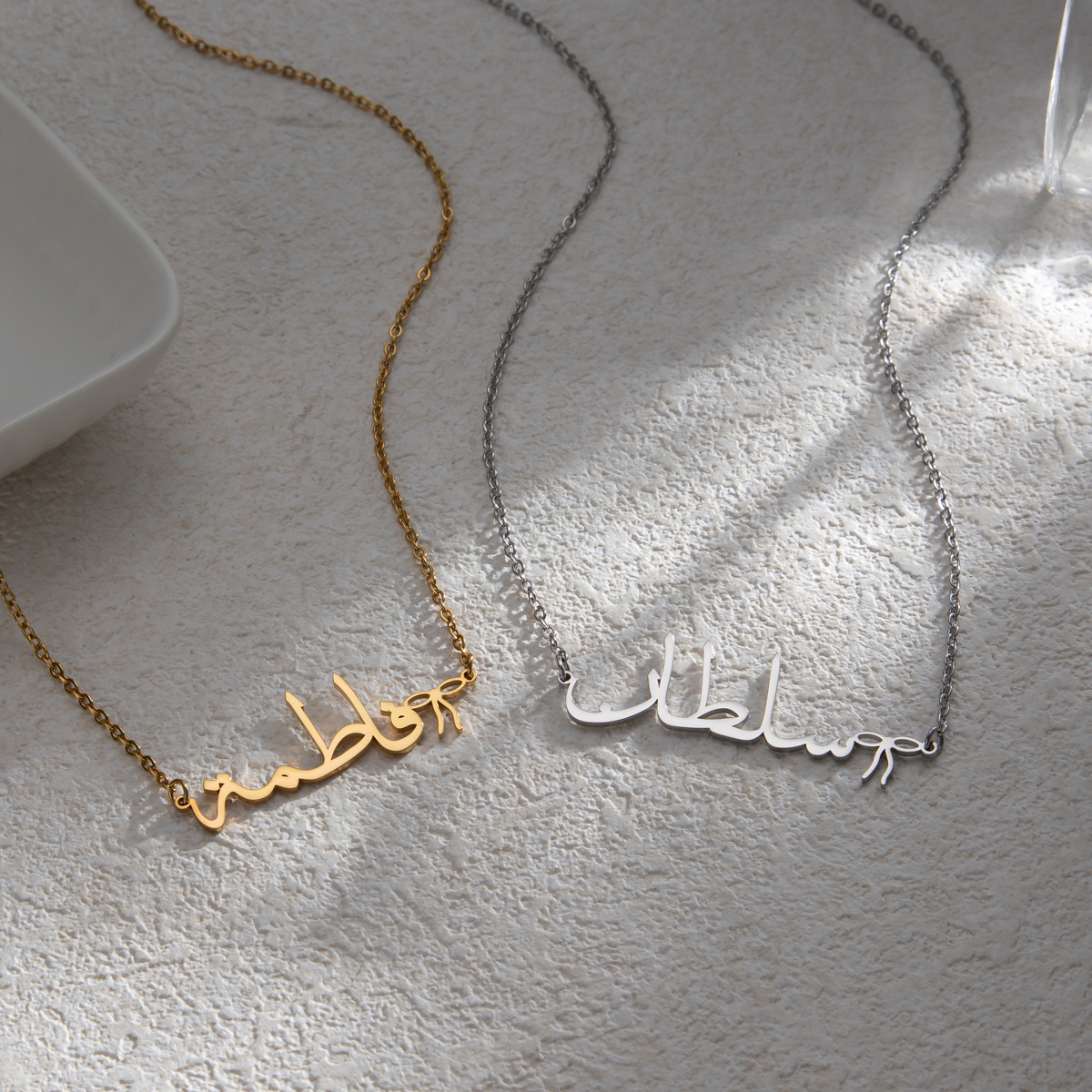 Customized Calligraphy Arabic Name Bowknot Necklace