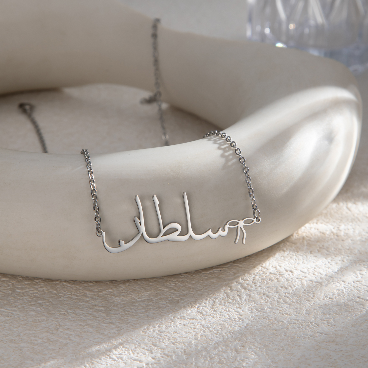 Customized Calligraphy Arabic Name Bowknot Necklace