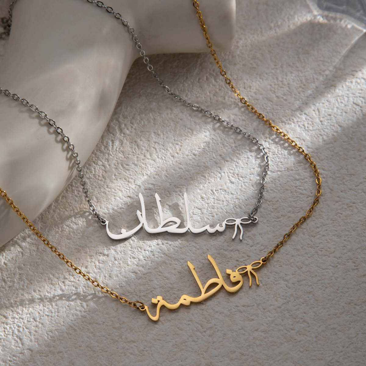 Customized Calligraphy Arabic Name Bowknot Necklace