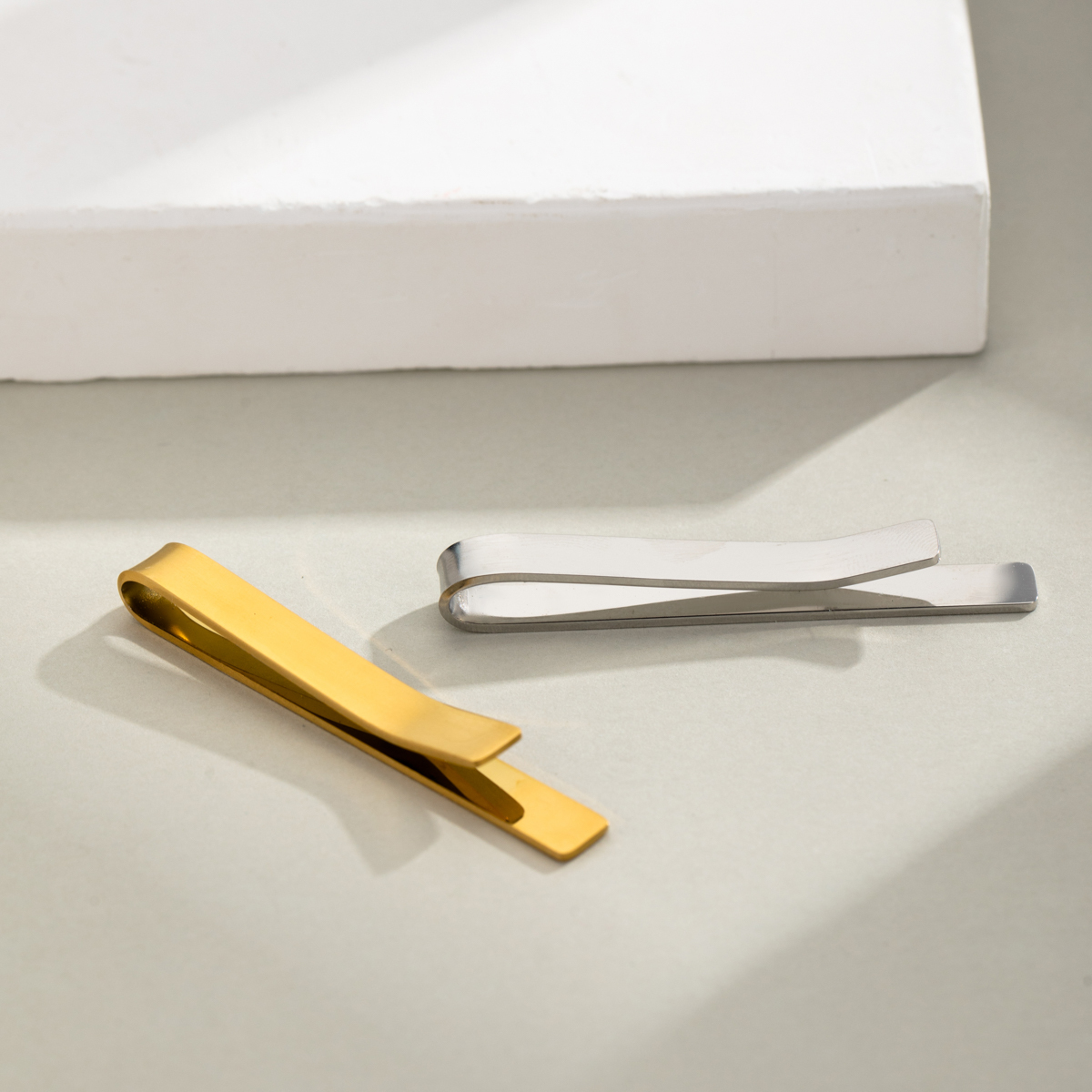 Customized Initial Letter Engraved Tie Clip