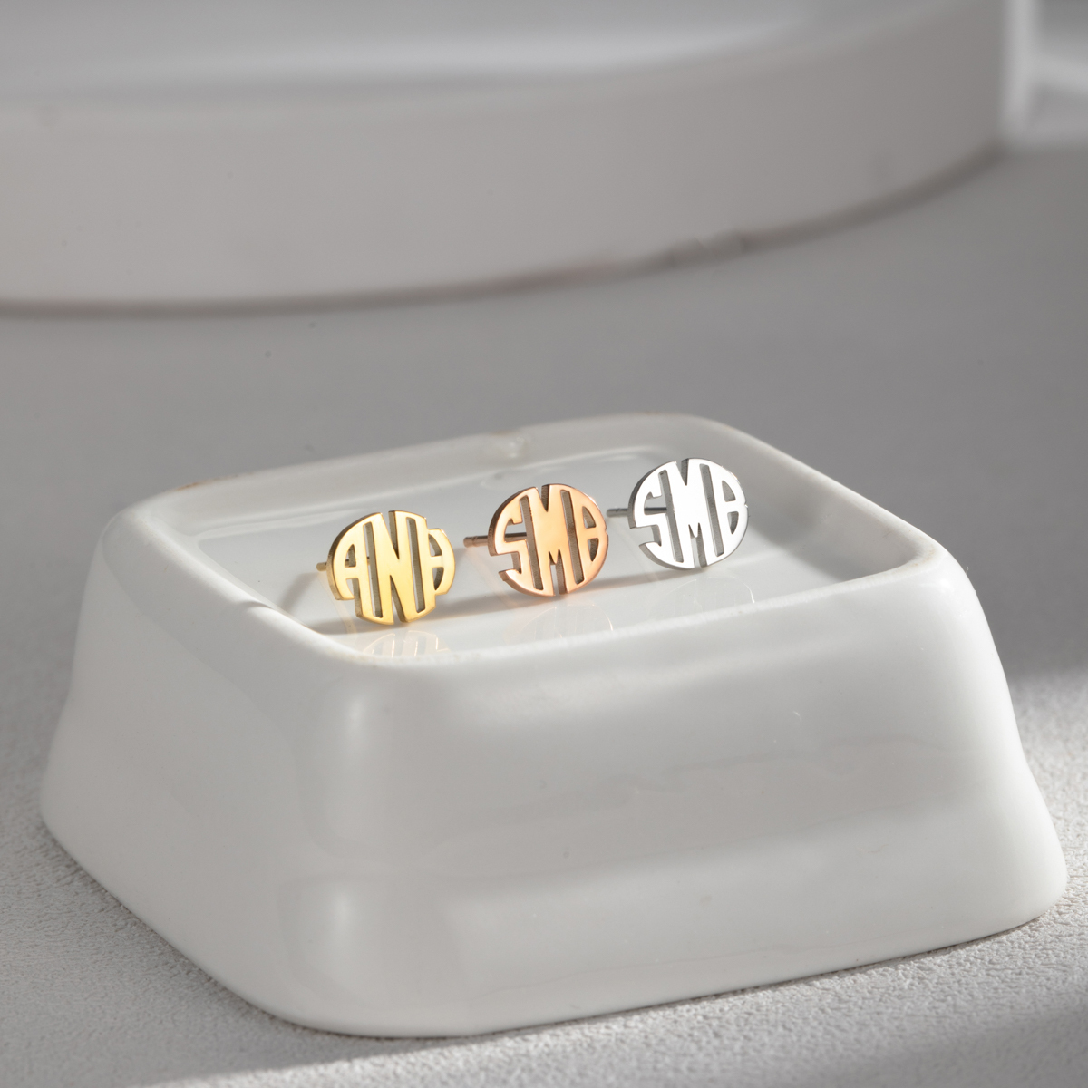 Pesonalized Monogram Earstuds in Stainless Steel-Spefeel