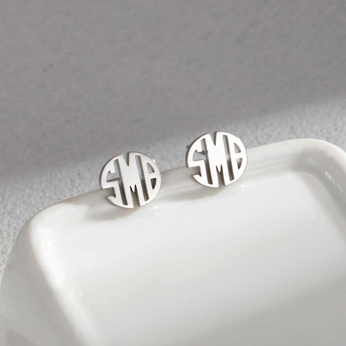 Pesonalized Monogram Earstuds in Stainless Steel-Spefeel