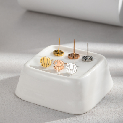 Pesonalized Monogram Earstuds in Stainless Steel-Spefeel