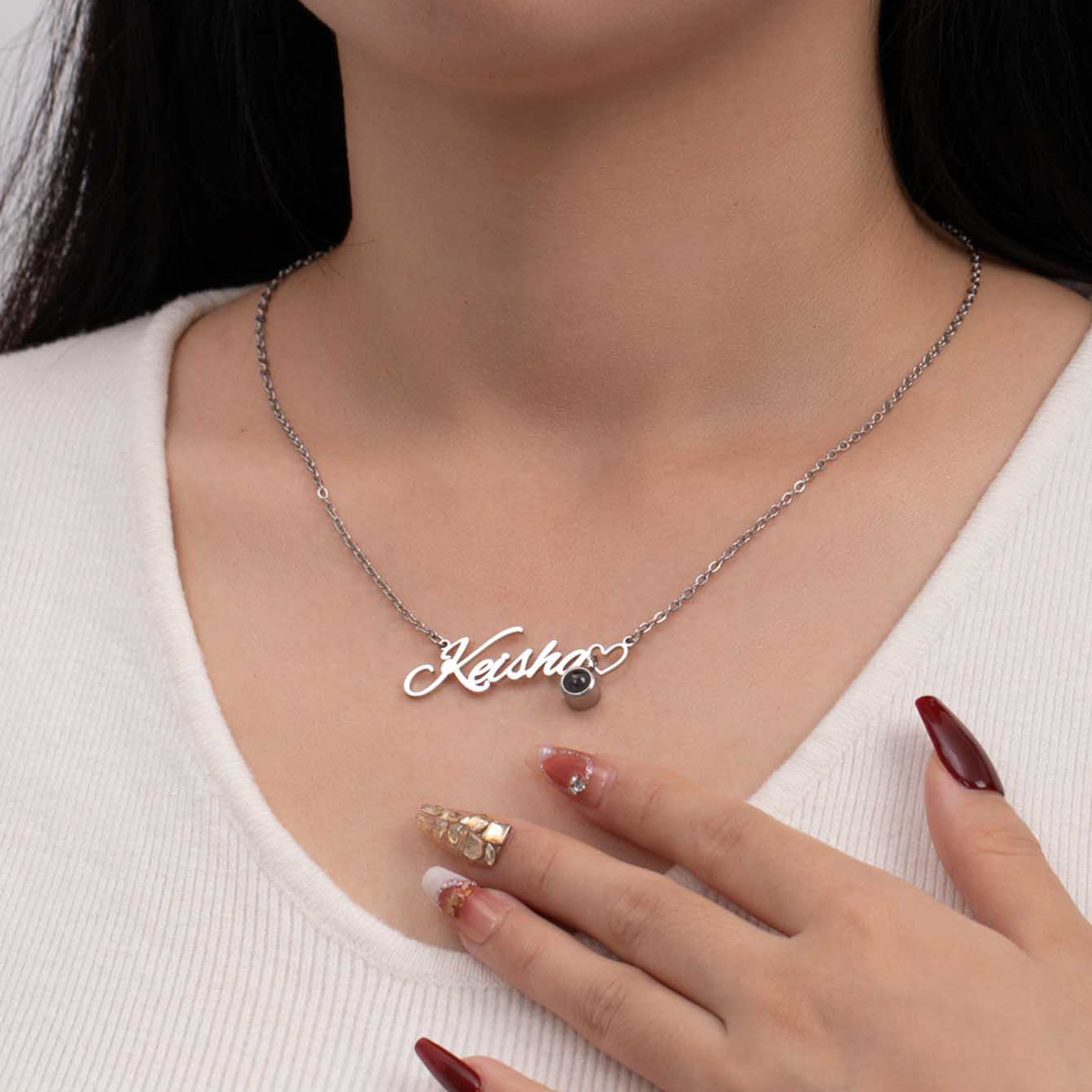 Custom Necklace with Name & Photo on Heart-shaped Projection Stone