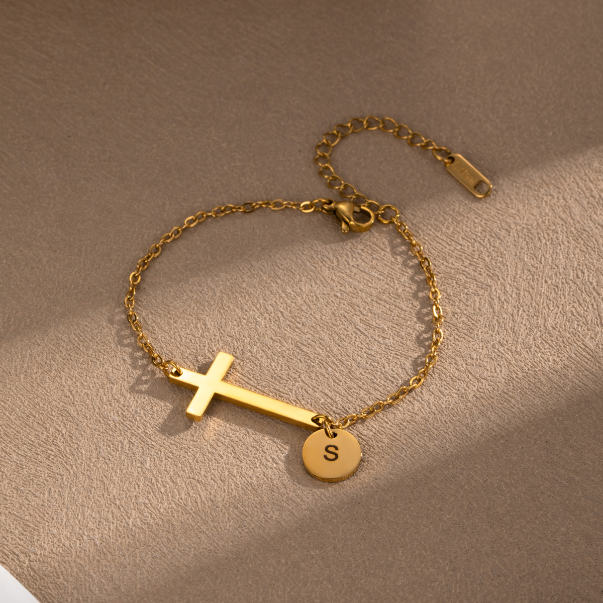 Personalized Single-letter Round Disc Cross Bracelet