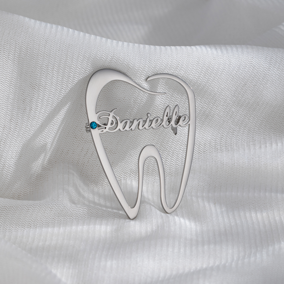 Tooth Shape Customized Name Brooch With Birthstone