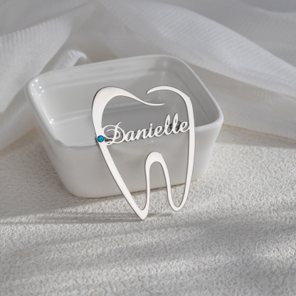 Tooth Shape Customized Name Brooch With Birthstone
