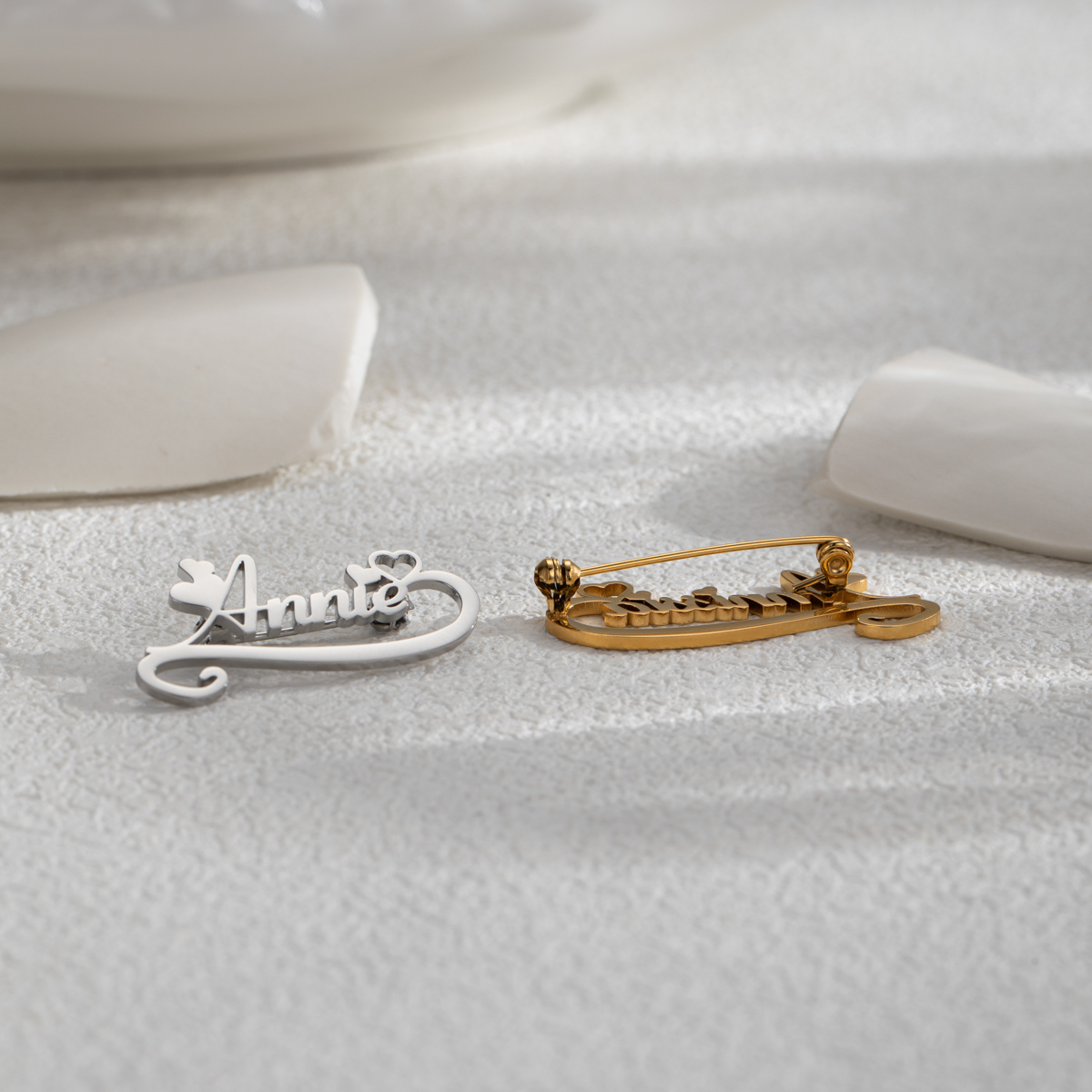 Personalized Custom Name Artistic Ribbon Brooch