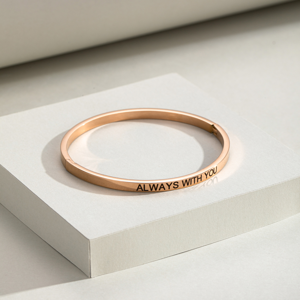 [Copy]Thin Version Engraved Bracelet For Expressing Love 