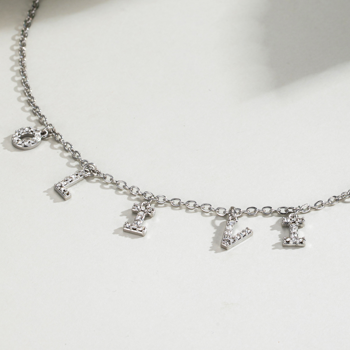 Custom Letter Necklace Inlaid with Rhinestones Shining Brilliantly