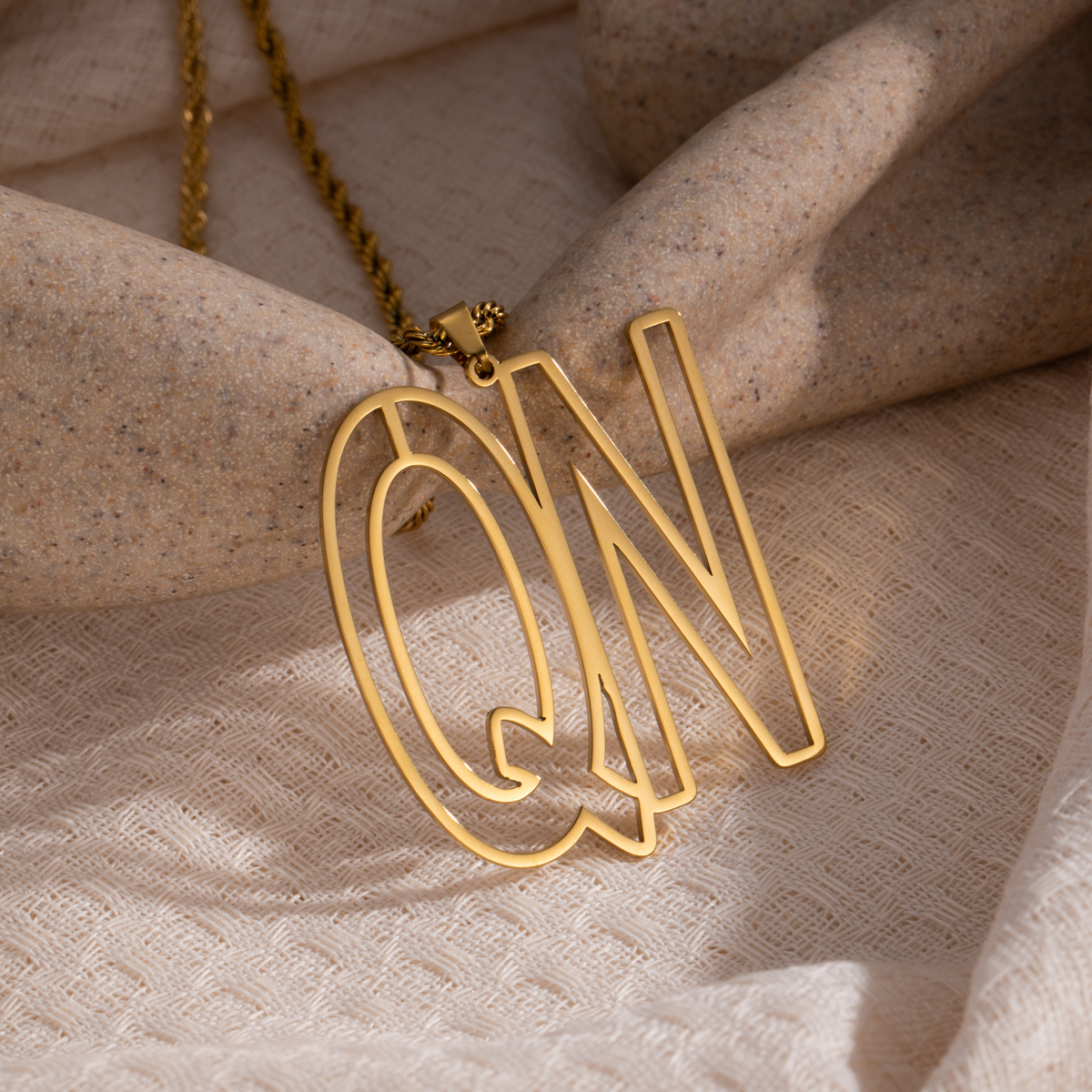 Customized Necklace with Simple Double-Letter Hollow Design 