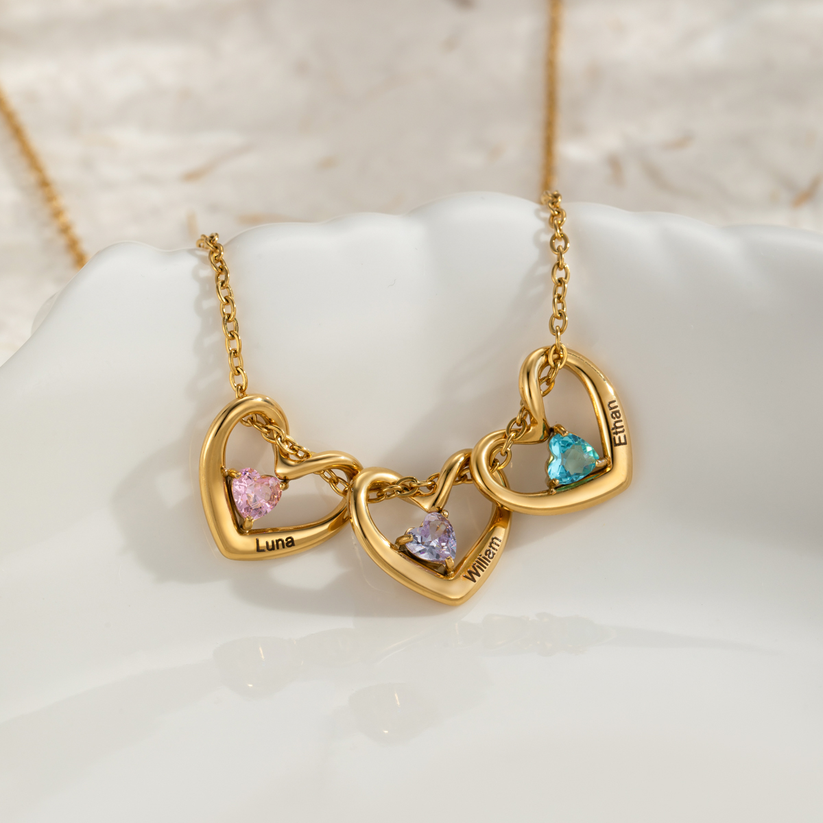 Customized Birthstone Name Engraved Heart Shape Pendant Necklace