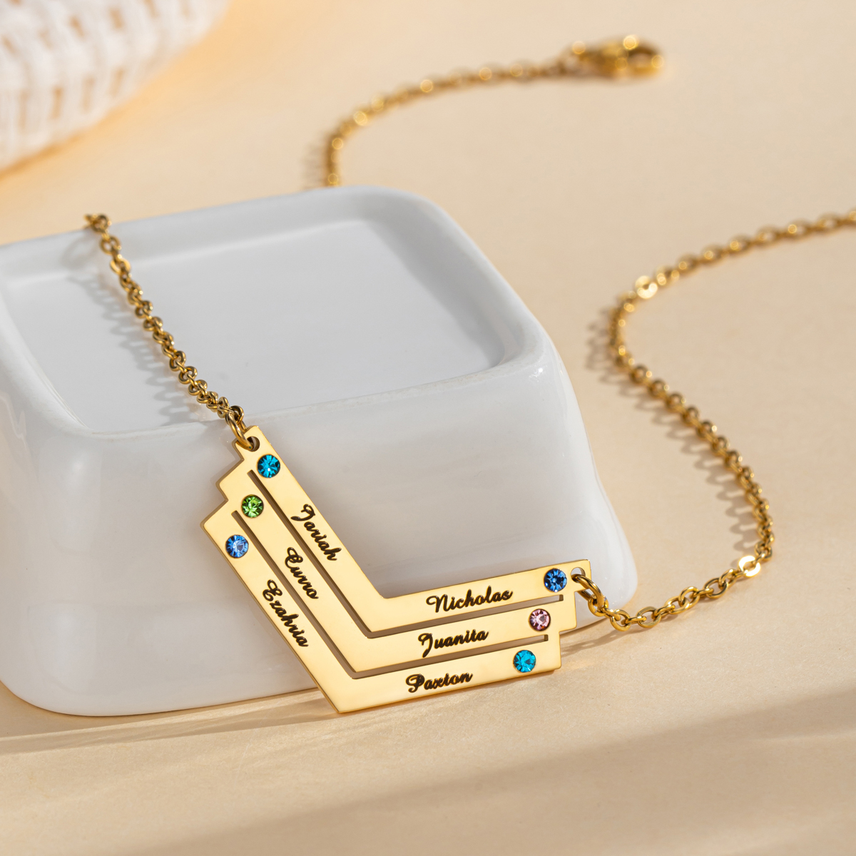 V Shaped Custom Name Necklace with Birthstone