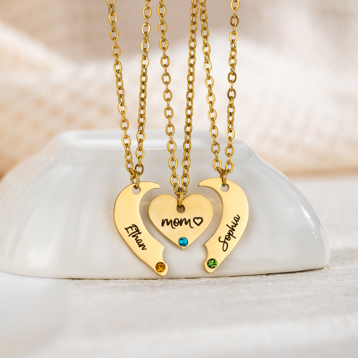Customized Name Necklace with Three Puzzle Pieces: The Love of Parents in the Family 