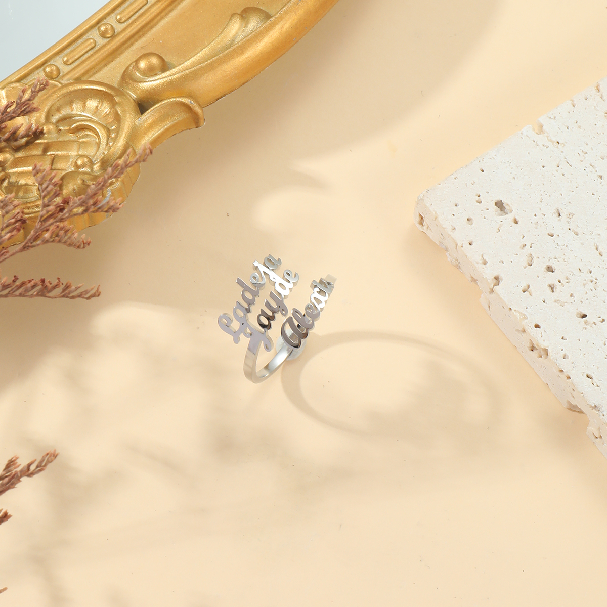 [Copy]Customized three-ring name rings.