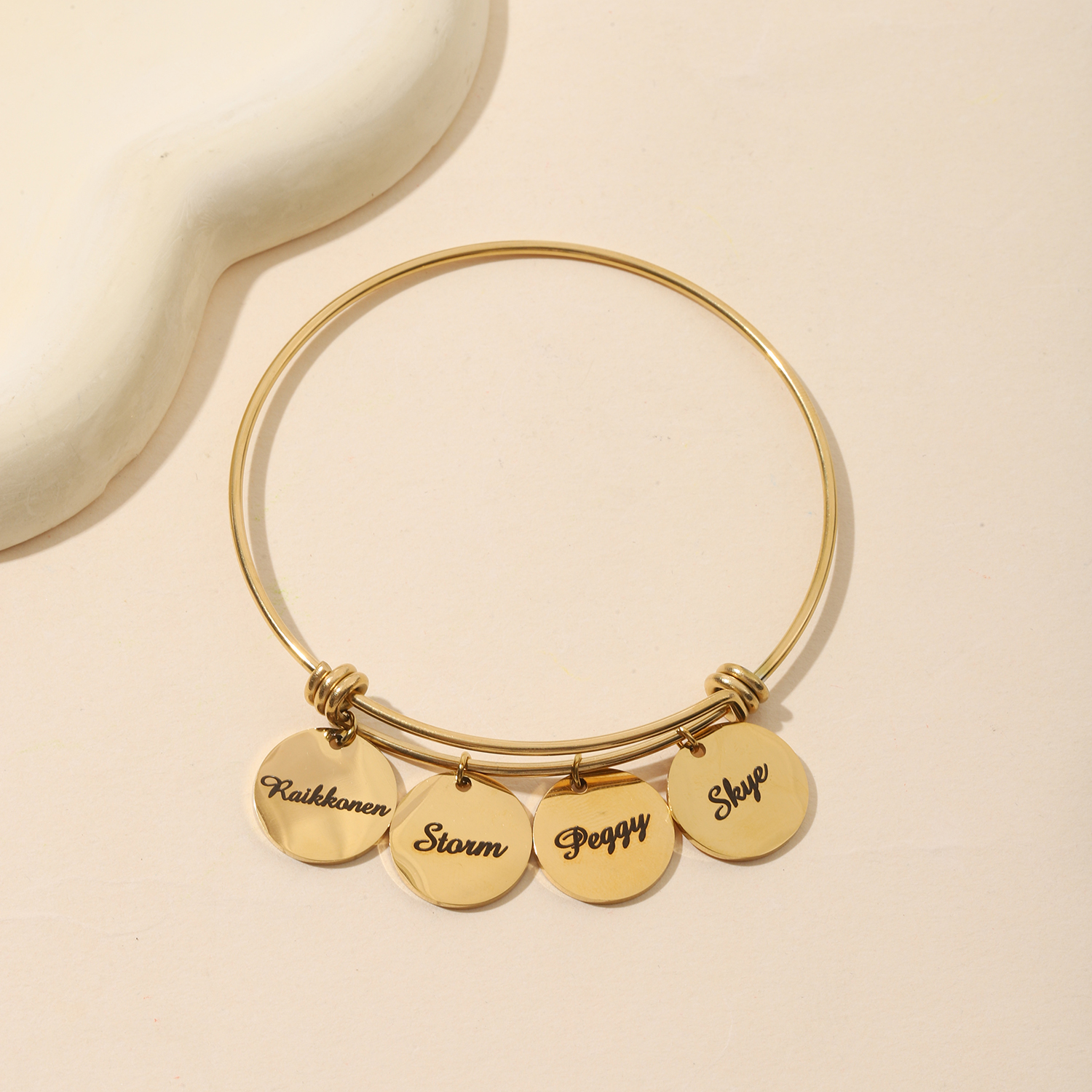 Classic Custom Name Bracelet with Disc Shape