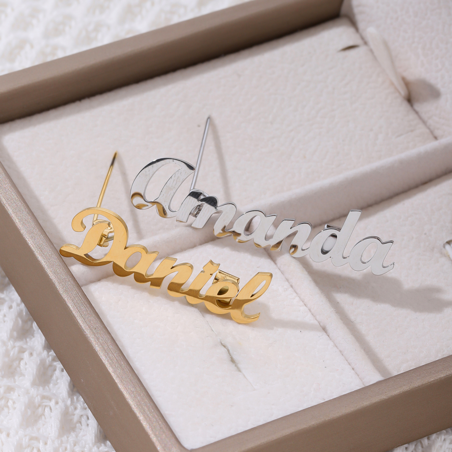 Simple Customized Name Brooches