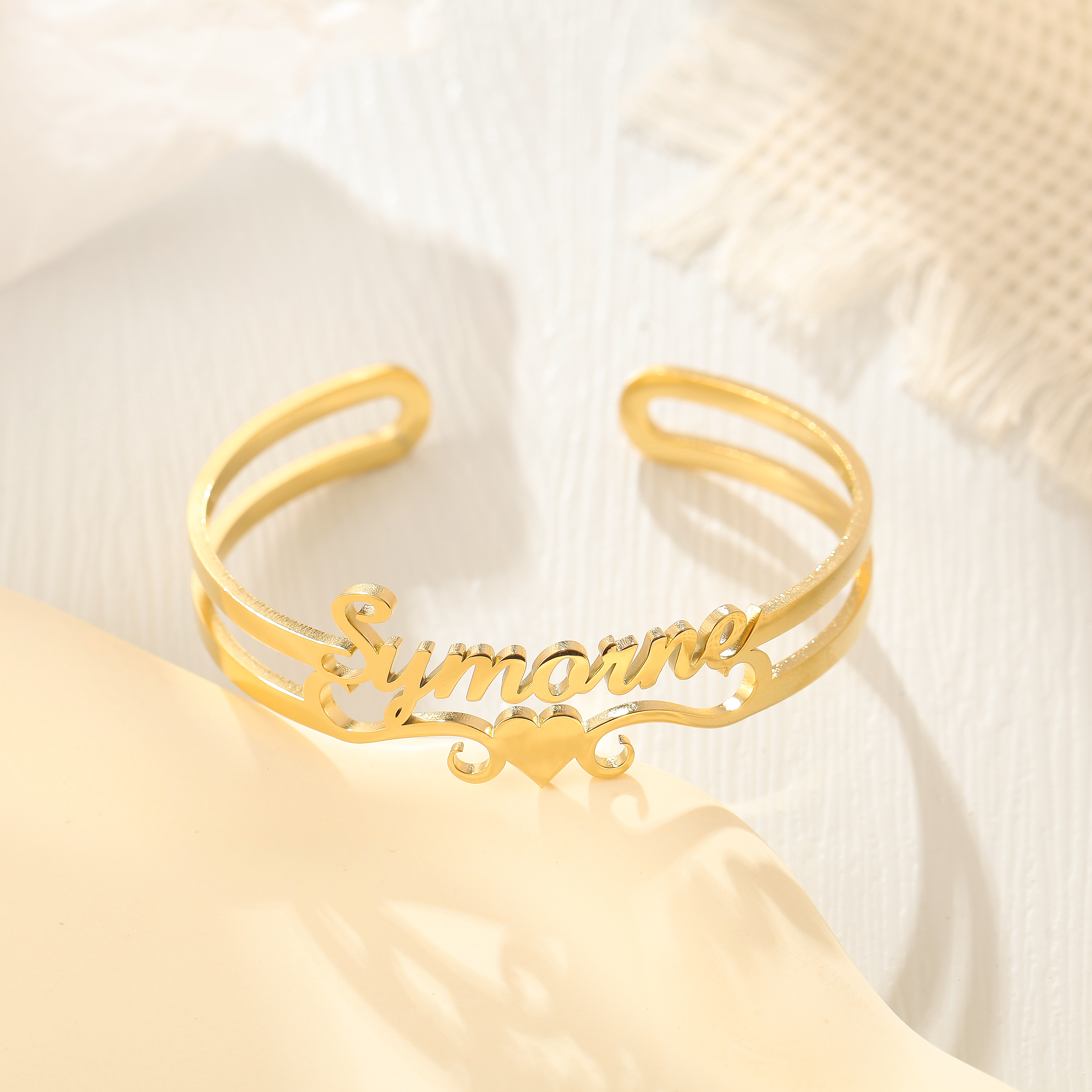 Custom Hollow Heart shaped Ribbon Name Bracelet