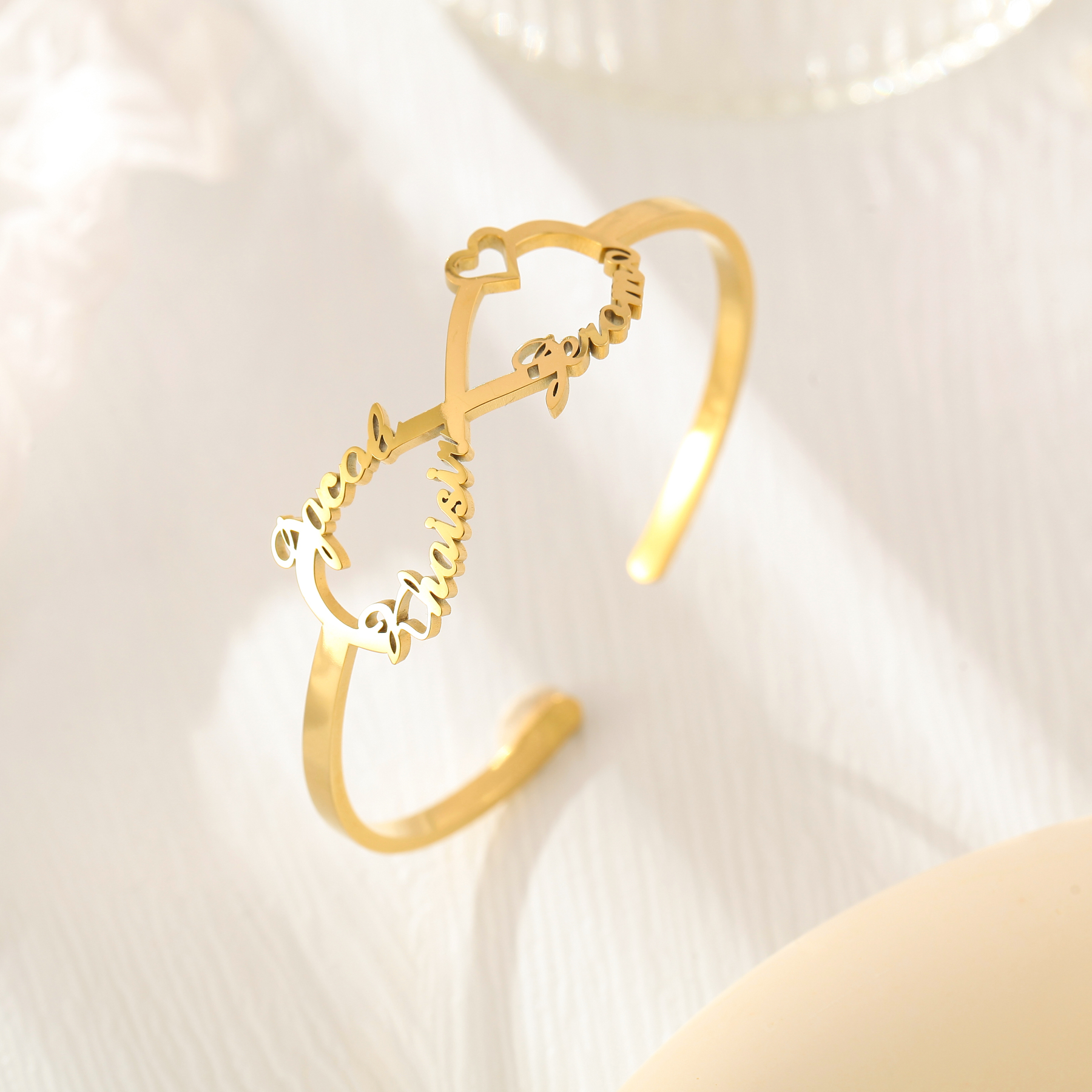 Customize infinite love heart-shaped commemorative rings with names