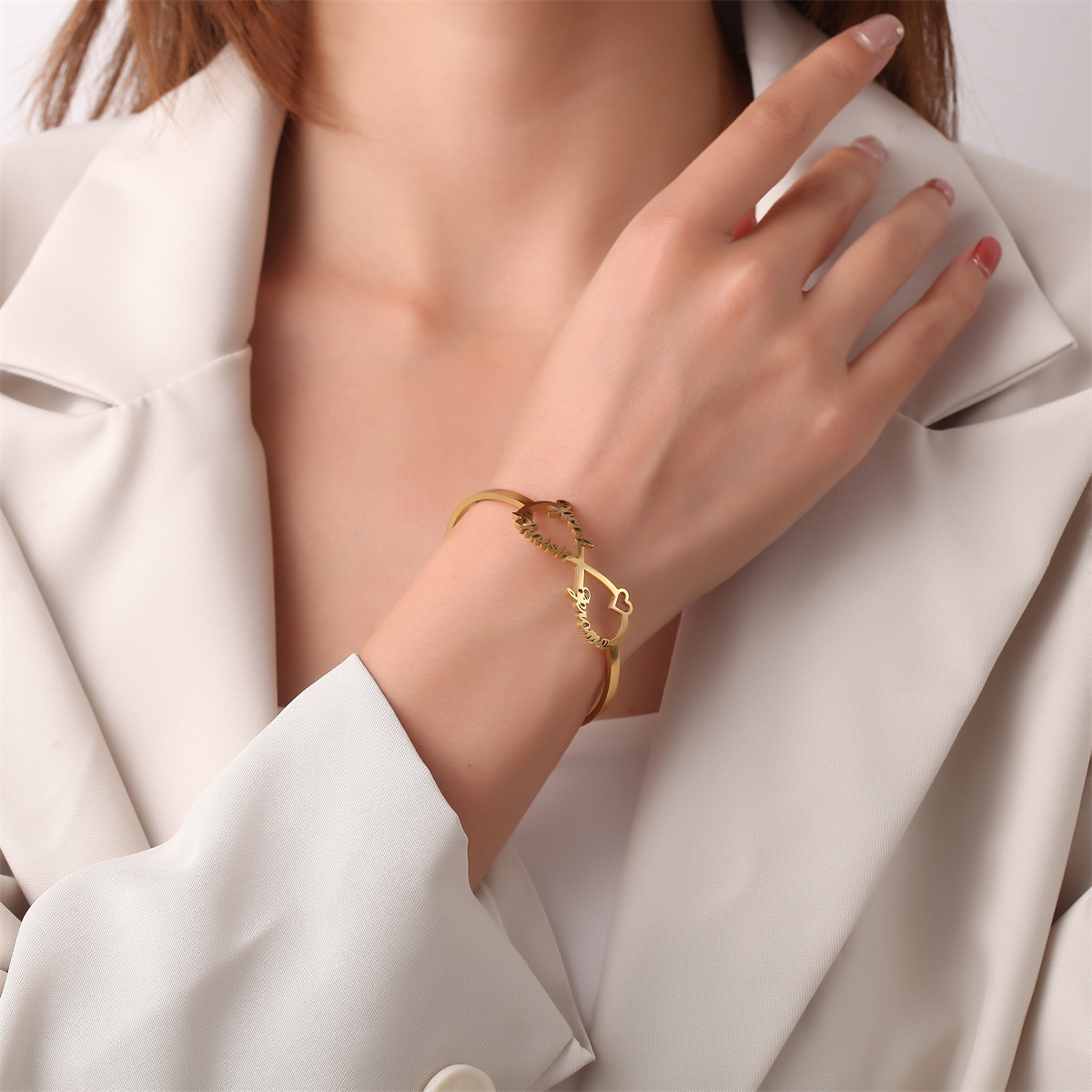 Customize infinite heart  commemorative bracelet with names