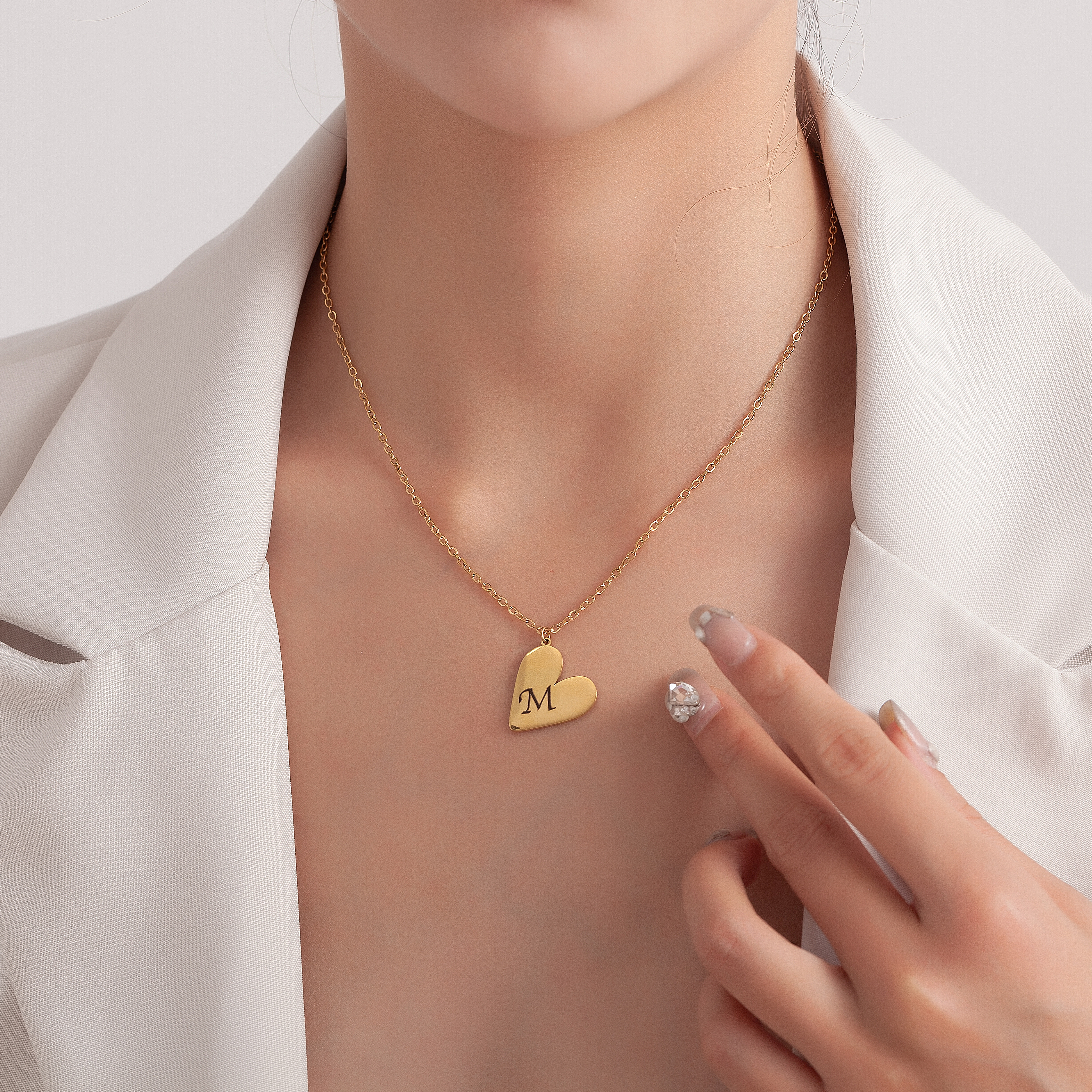Simple Custom Engraved Letter Necklace in Heart Shape