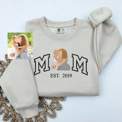 Personalised Embroidered Mama Portrait Sweatshirt Custom Embroidered Hoodie with Family Photo Mother's Day Gifts