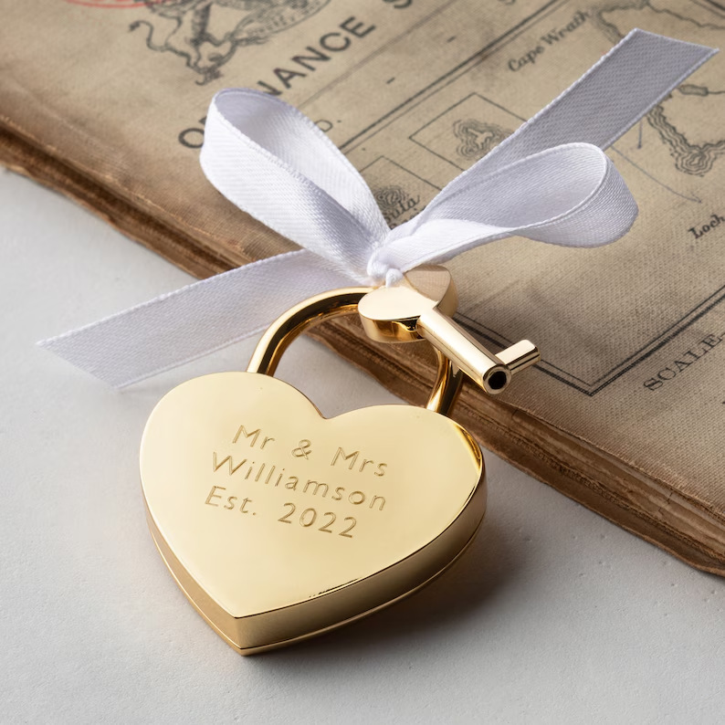 Custom Love Lock Personalised Padlock with Key Luggage Elegant Couples Wishing Lock for Valentines Day Gift