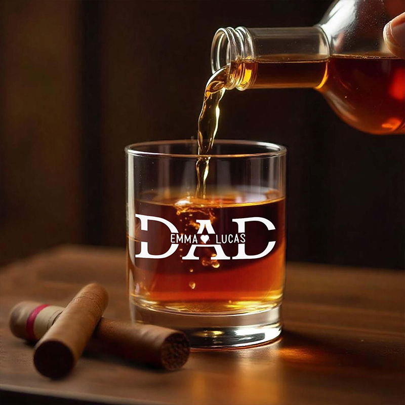 Custom Dad Whiskey Glass with Kid Names Fathers Day Gifts Personalised Engraved Glass Gifts for Grandpa